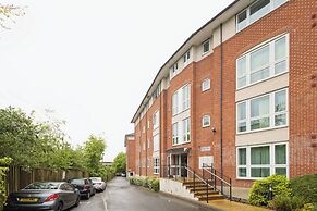 2 Bed Apartment - Sleeps 5 - Wifi - Parking - Pets