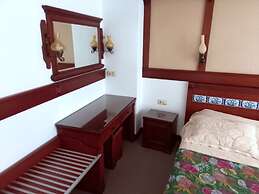 Gozen Hotel