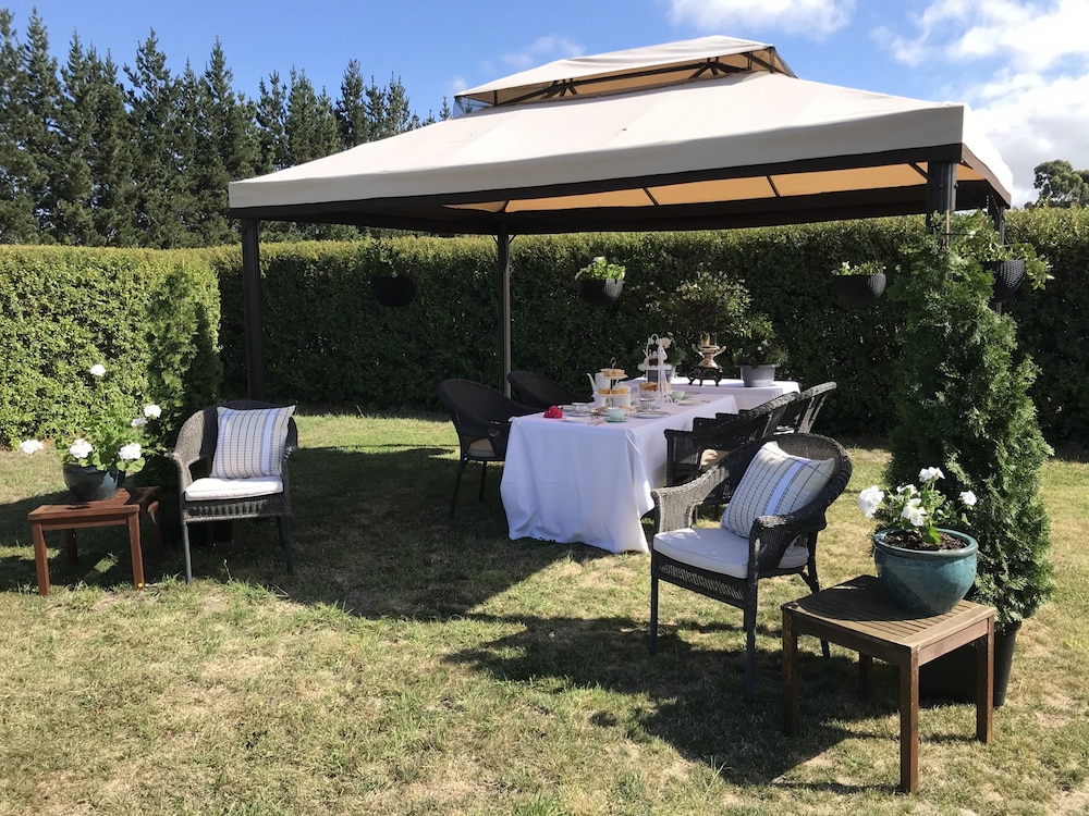 Chateau Pritchard
