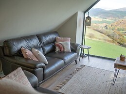 Tyn Llwyn Barn