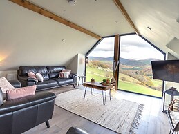 Tyn Llwyn Barn