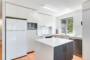 Coral Sea Apartments