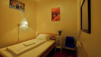 Westend City Hostel GmbH