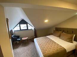 Sultan Hamit Hotel