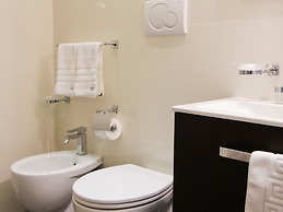 Rome Armony Suites - Deluxe Room