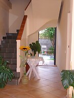 Sa Domu Sarda - Two Bedroom Apartment 2
