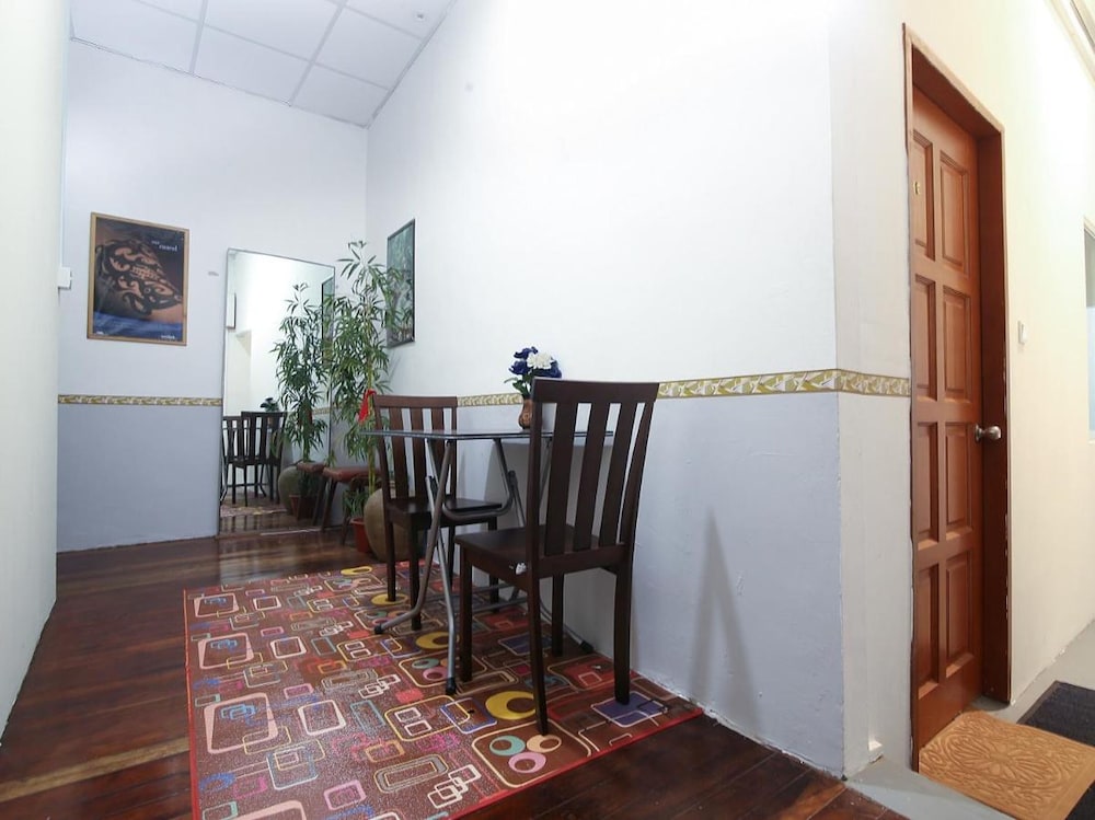 Standard Double Room With Ac in Kuching
