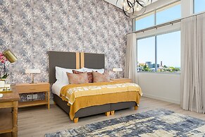 Point Break Luxury Apartments