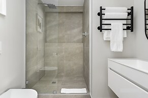 Point Break Luxury Apartments