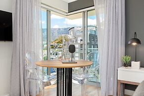 Point Break Luxury Apartments