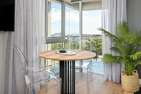 Point Break Luxury Apartments