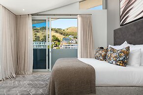 Point Break Luxury Apartments