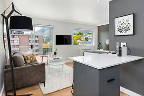 Point Break Luxury Apartments