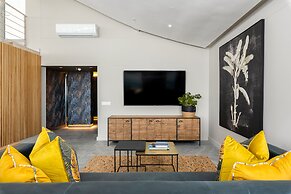 Point Break Luxury Apartments