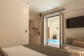Manili Boutique Suites & Villas