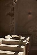 Manili Boutique Suites & Villas
