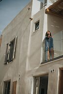 Manili Boutique Suites & Villas