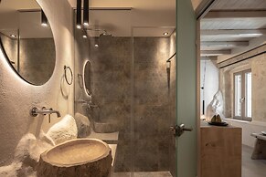 Manili Boutique Suites & Villas