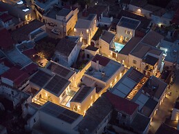 Manili Boutique Suites & Villas