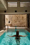 Manili Boutique Suites & Villas