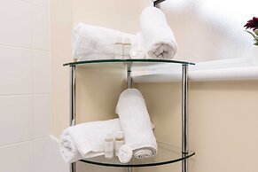 Coventry- Jenner Pet Friendly 2 Bedroom Apartment