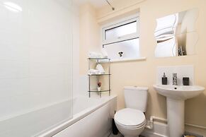 Coventry- Jenner Pet Friendly 2 Bedroom Apartment