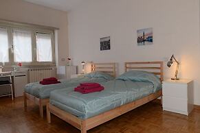 Emilio's Home Entire Apartament up to 7