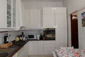 Emilio's Home Entire Apartament up to 7