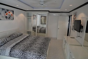 Jomtien Beach Condominium 6th Floor Apartment