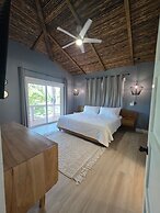 Luna Beach