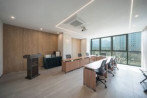 ACT Hotel