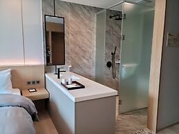 ACT Hotel