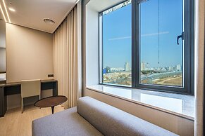 ACT Hotel