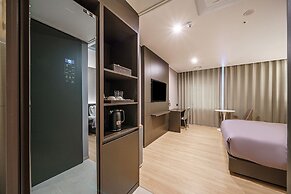 ACT Hotel
