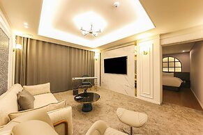 ACT Hotel