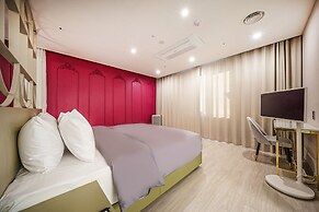 ACT Hotel