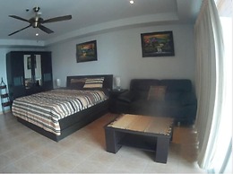 The Residence Floor 7 Room 706
