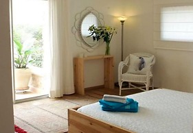 Splendid Villa With sea View