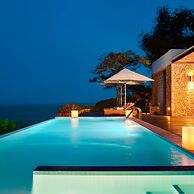 Gran Melia Red Level Deluxe City View