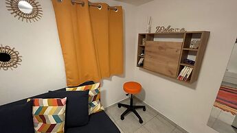 Cozy Furnished Basement Apartment