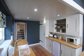 Courtyard Cottages Lymington