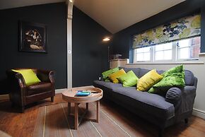 Courtyard Cottages Lymington