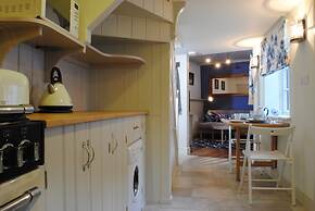 Courtyard Cottages Lymington