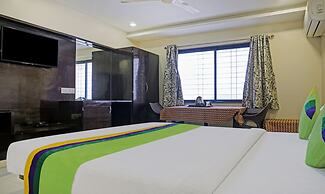 Itsy Hotels Chetan Executive Hadapsar Phursungi
