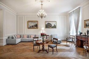 Manowce Palace