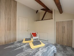 2 Ivy House