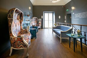 MouraSuites Hotel