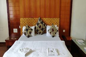 Hotel Mandakini Plaza