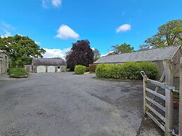 Carreg Cennen Cottage