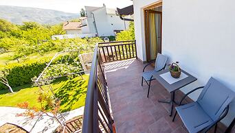 Frida Luxury Beachfront Villa